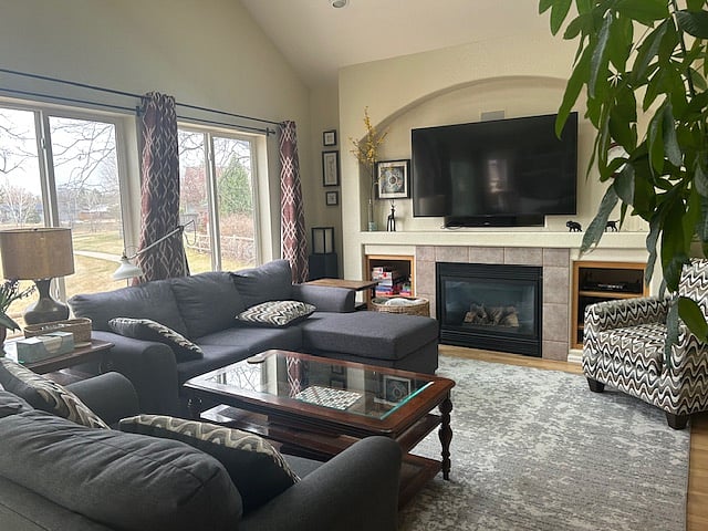 Furnished Finder property 836599_1 photo 5