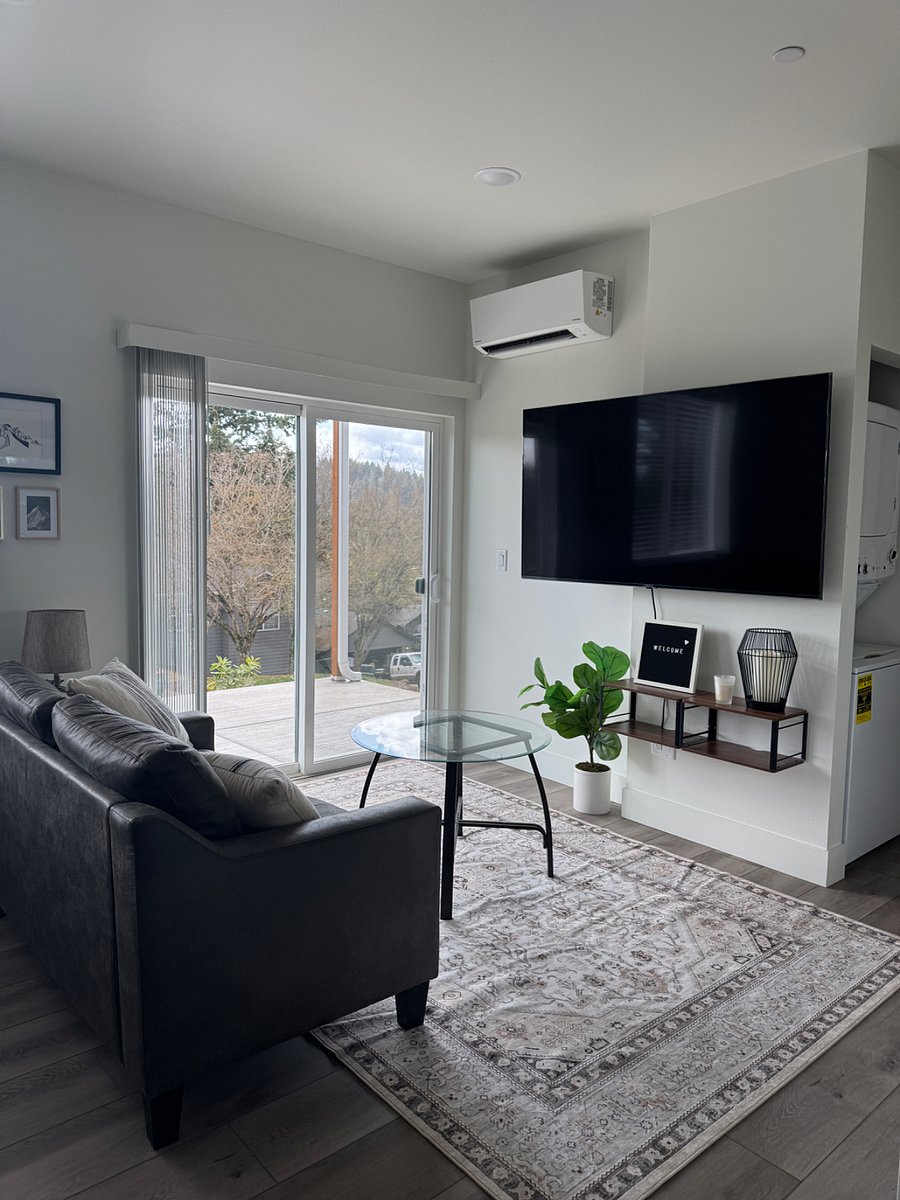 Furnished Finder property 836651_3 photo 9