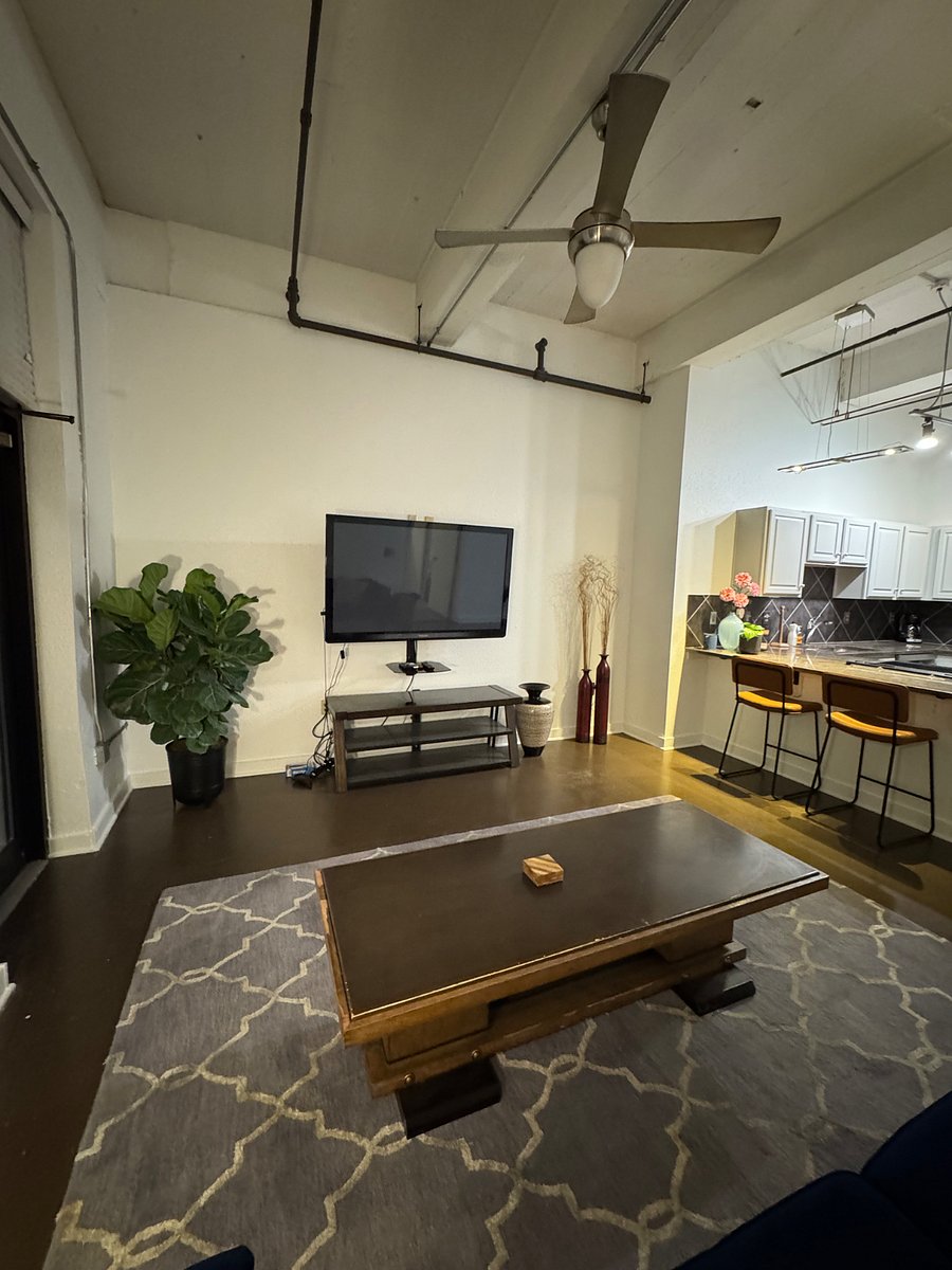 Furnished Finder property 836662_1 photo 3