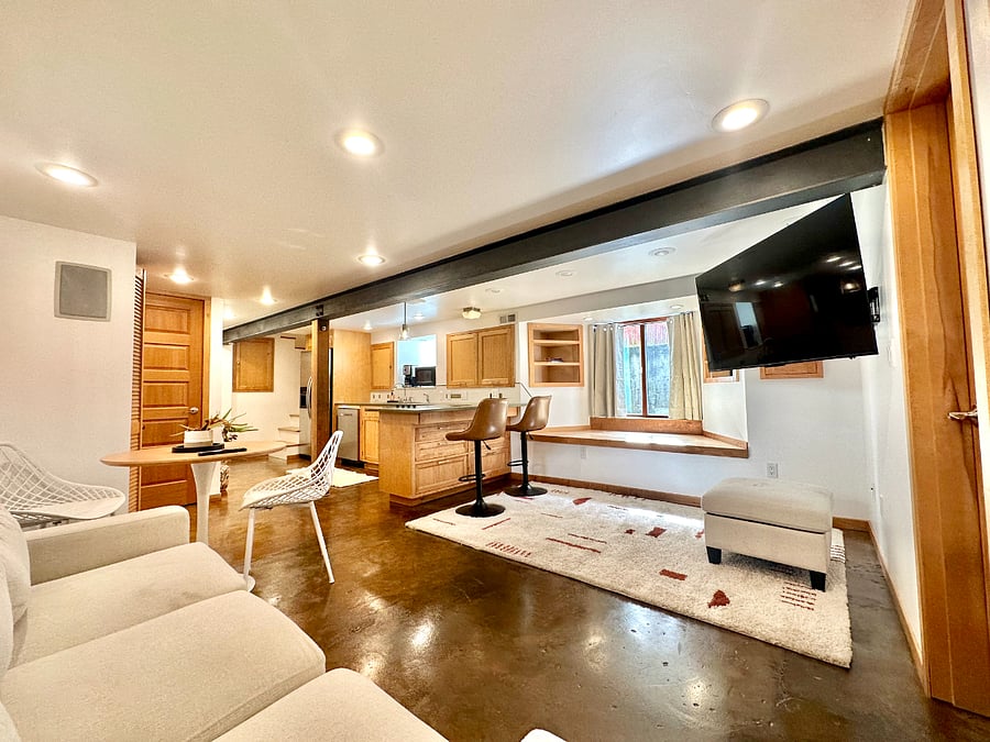 Furnished Finder property 836674_1 photo 5