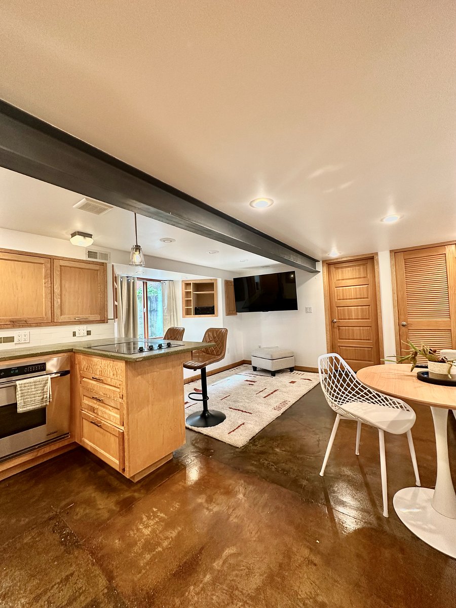 Furnished Finder property 836674_1 photo 15