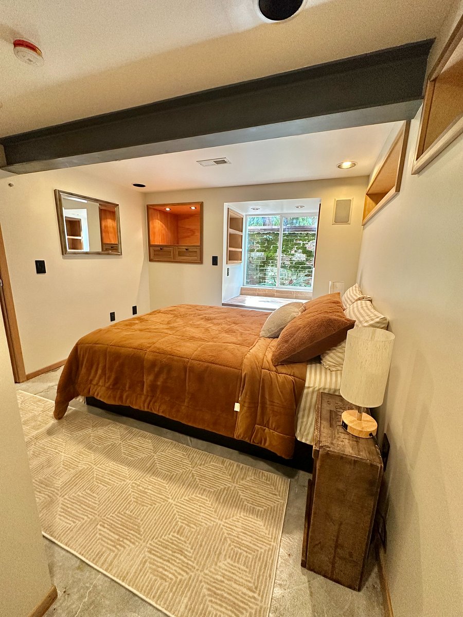 Furnished Finder property 836674_1 photo 28