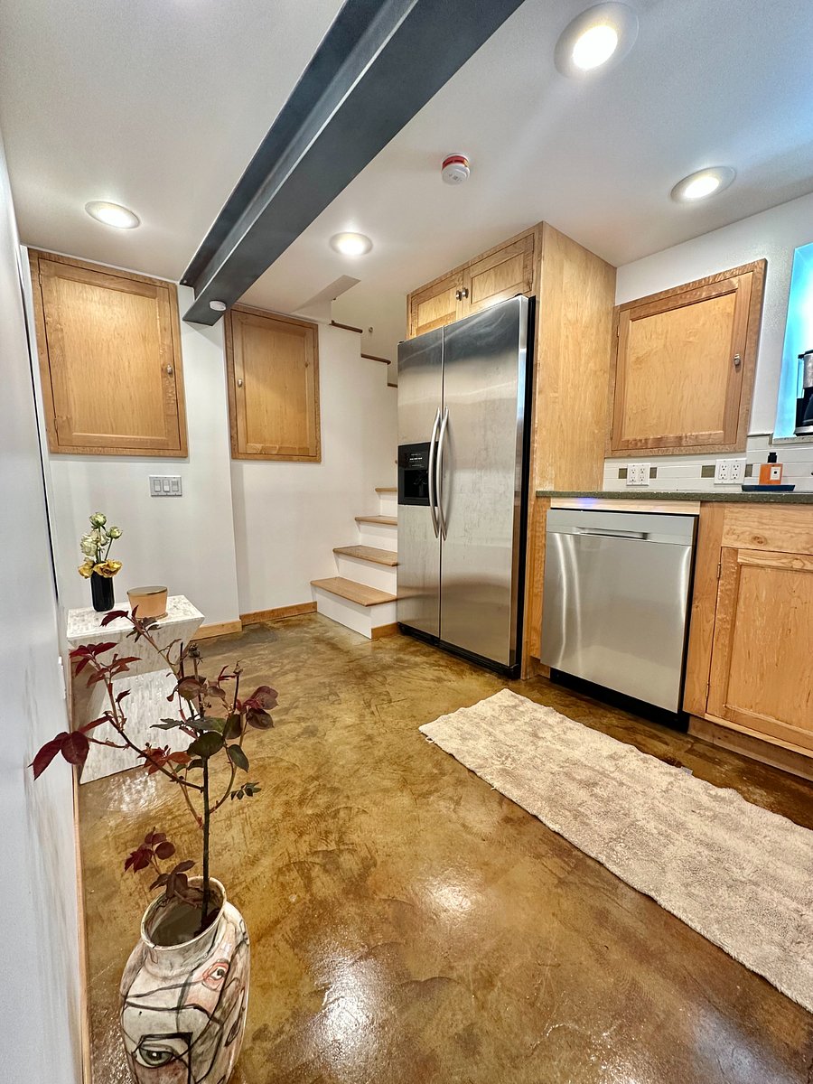 Furnished Finder property 836674_1 photo 40