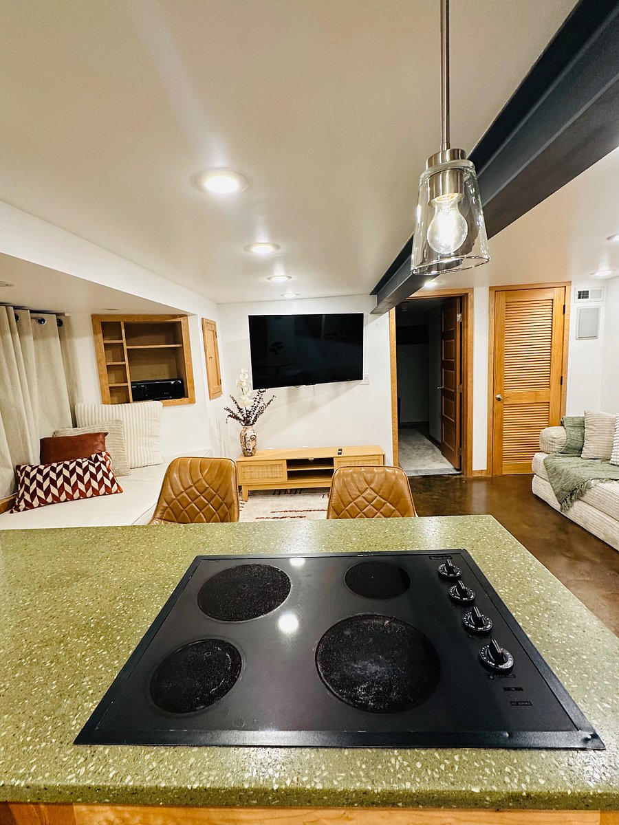 Furnished Finder property 836674_1 photo 9