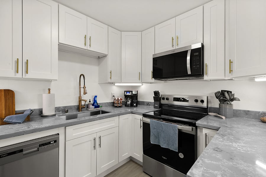 Furnished Finder property 836691_1 photo 11