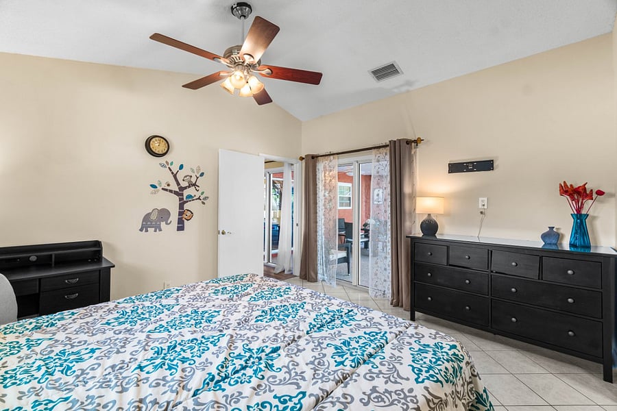 Furnished Finder property 836829_1 photo 18