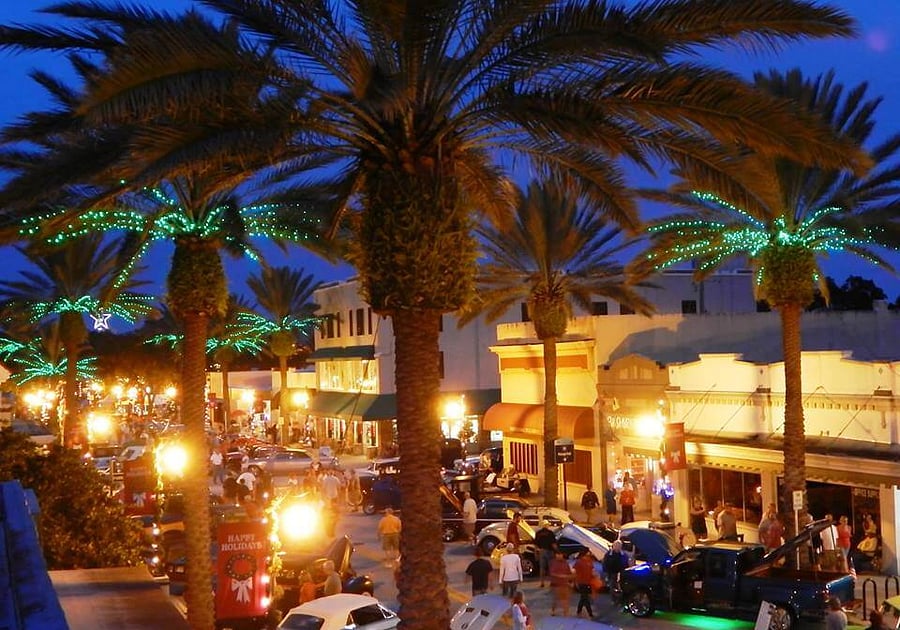 Canal Street at night