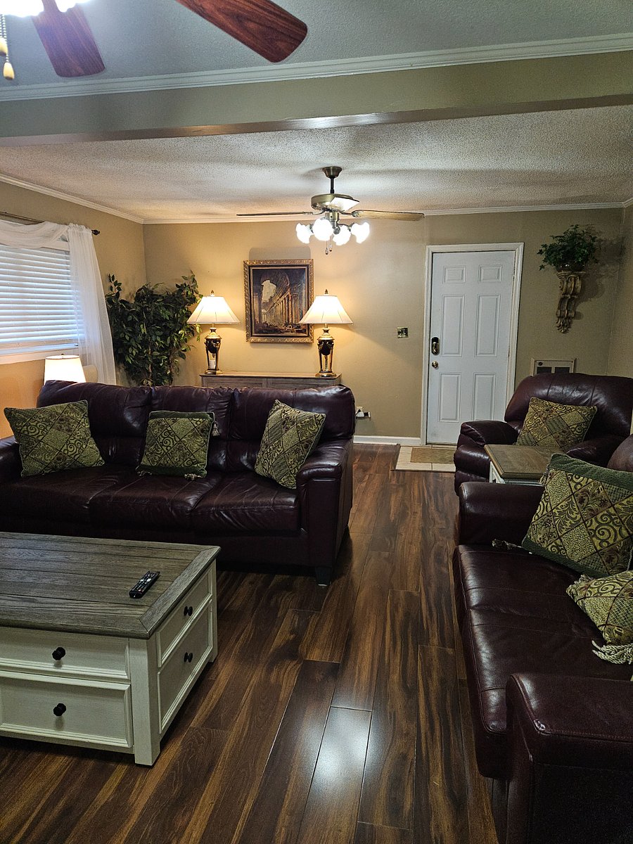 Furnished Finder property 836851_1 photo 3