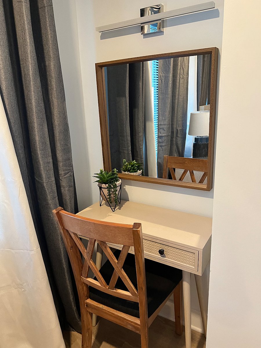 master bedroom vanity