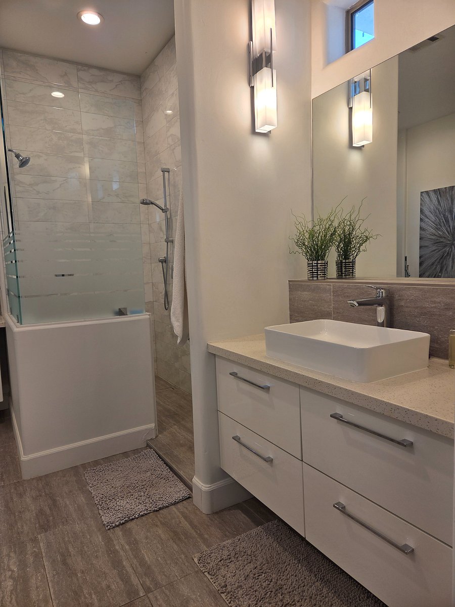 Ensuite