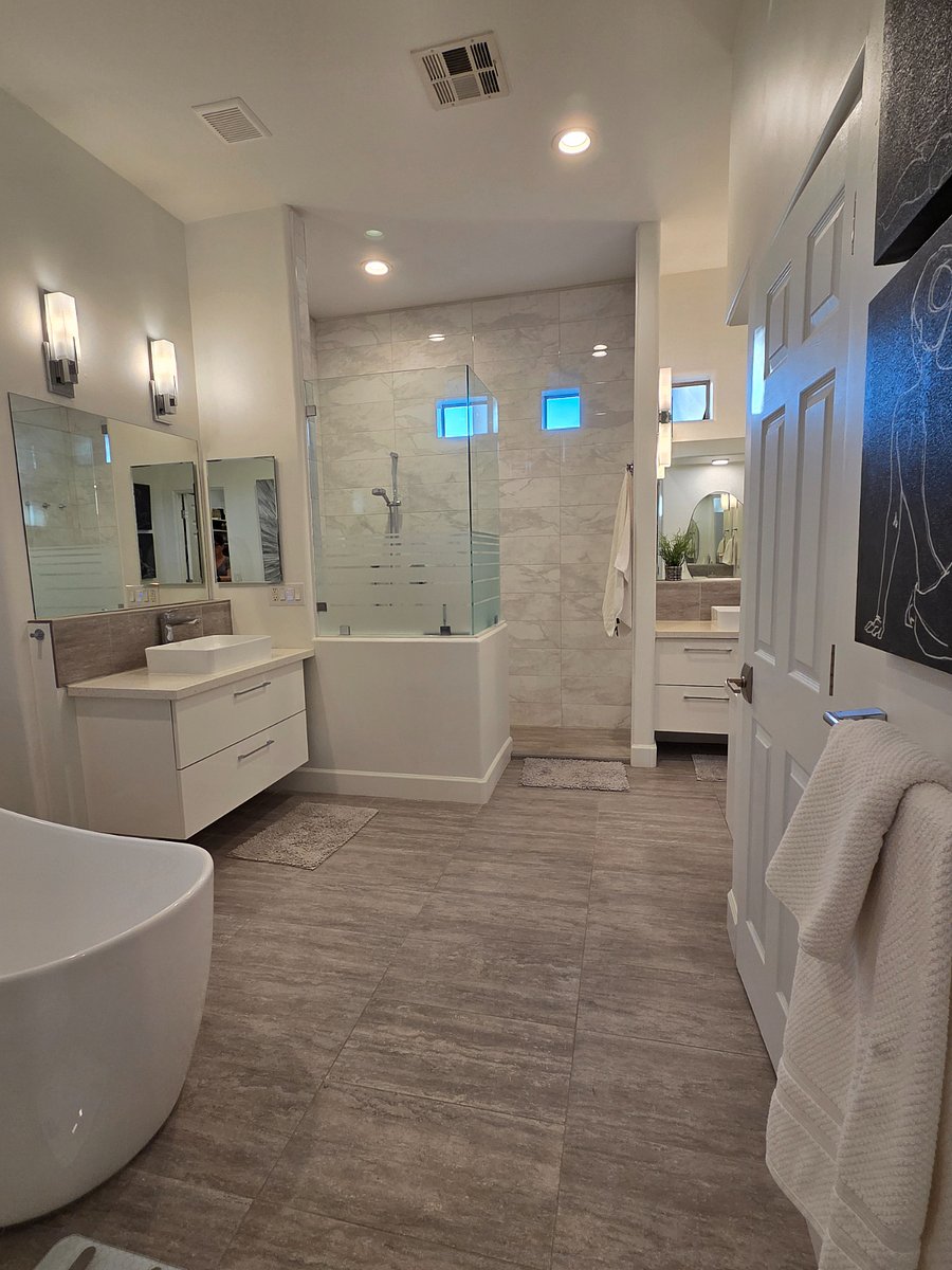 Ensuite bath