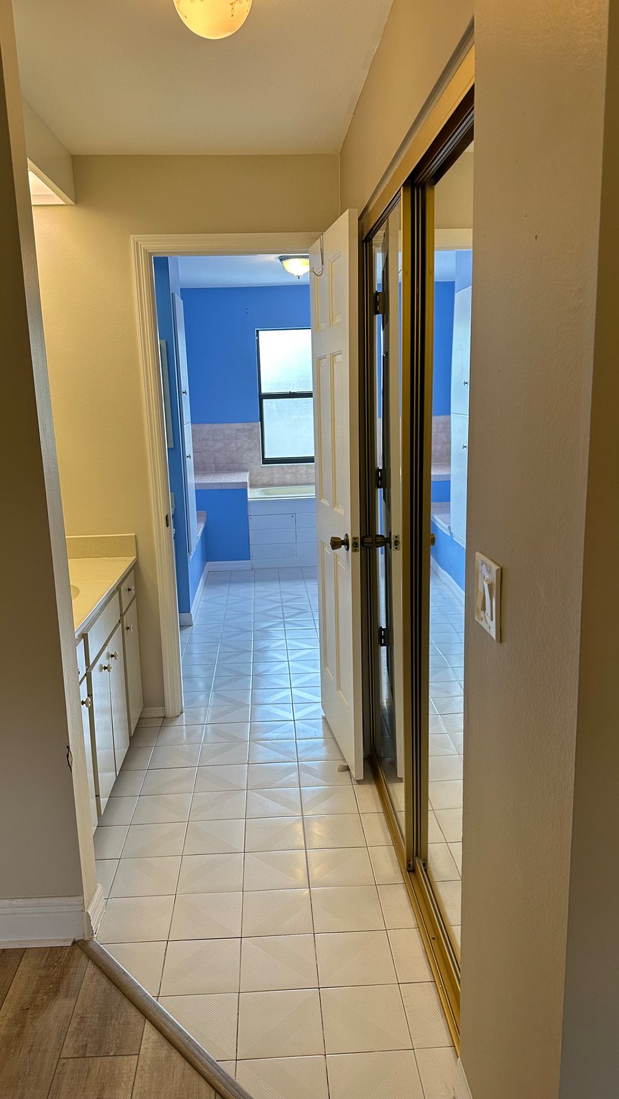 MB Hallway Bathroom 