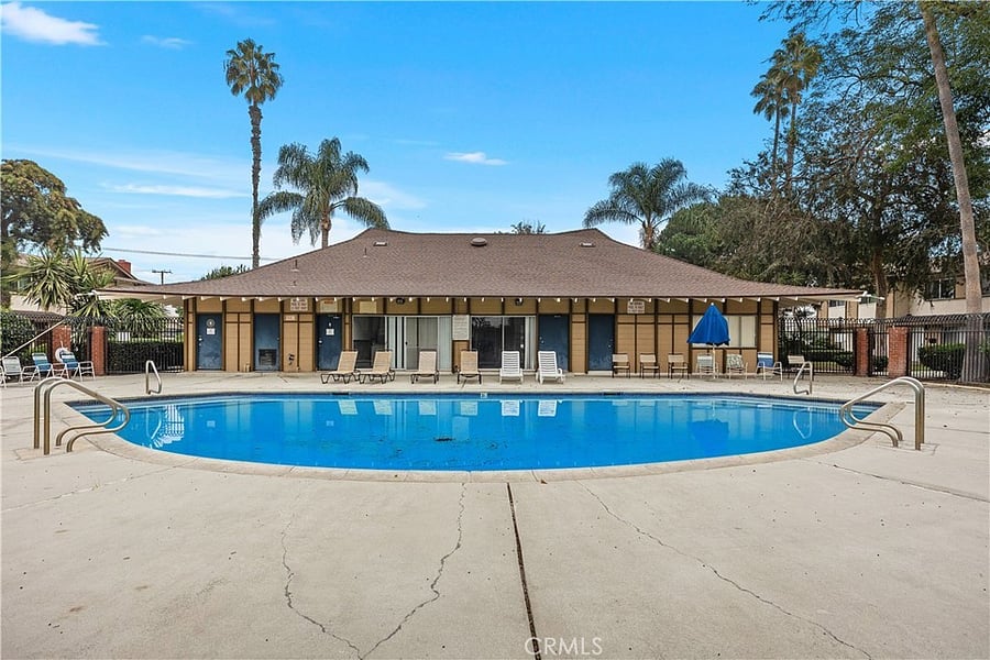 Furnished Finder property 836968_1 photo 12