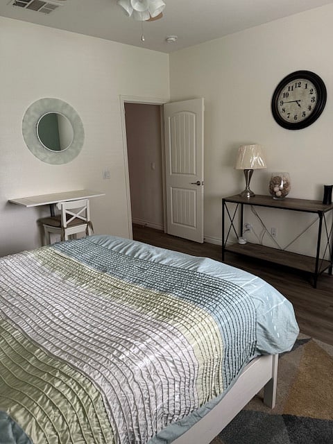 DESK AREA IN BEDROOM