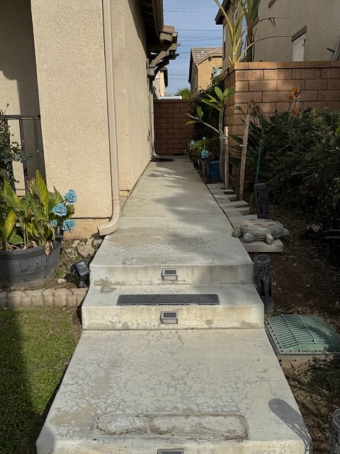PRIVATE ENTRANCE