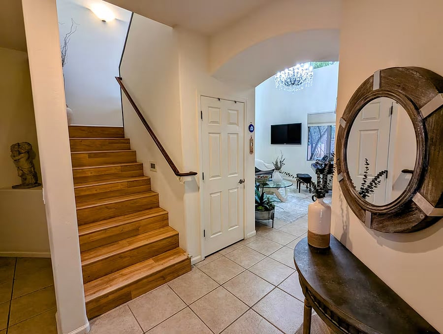 Furnished Finder property 836992_1 photo 18