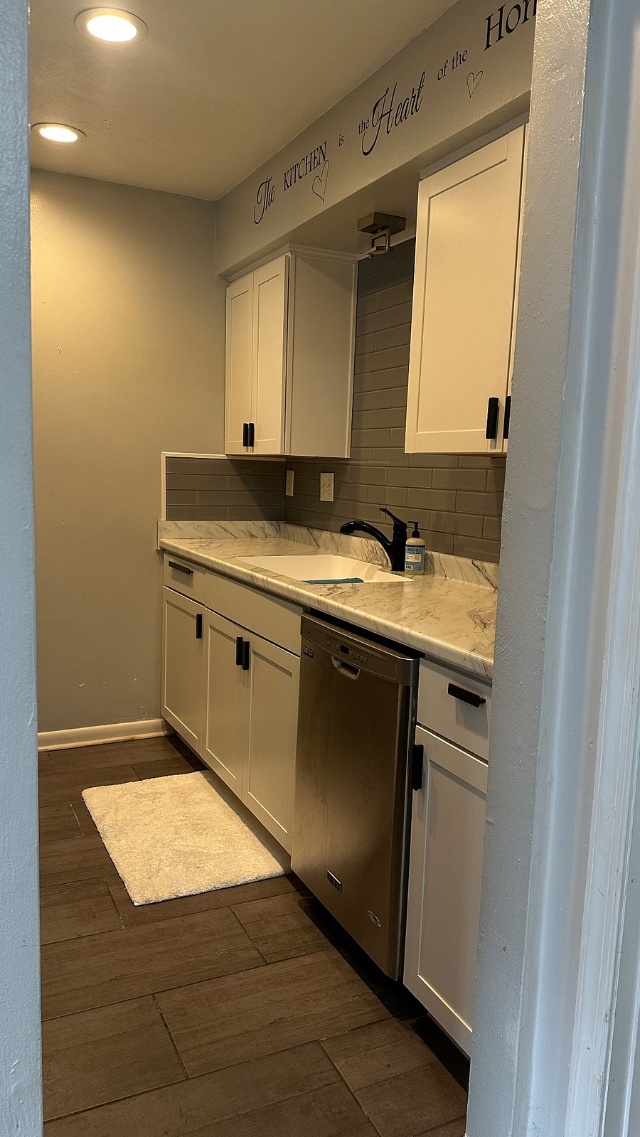 Furnished Finder property 837105_1 photo 11