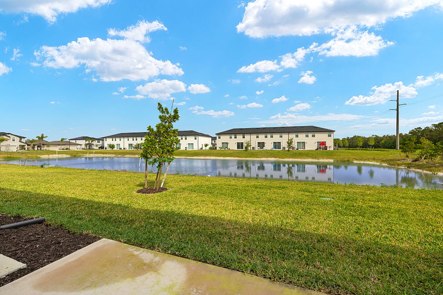 Furnished Finder property 837144_1 photo 4