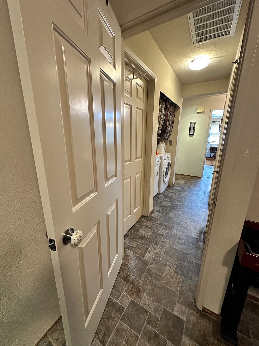 Furnished Finder property 837210_1 photo 28
