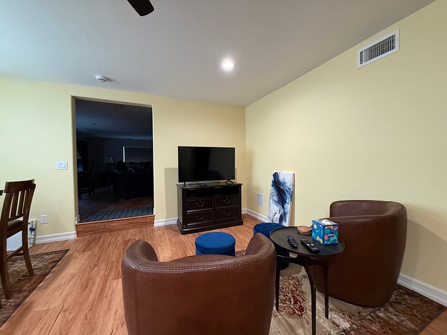 Furnished Finder property 837212_1 photo 3
