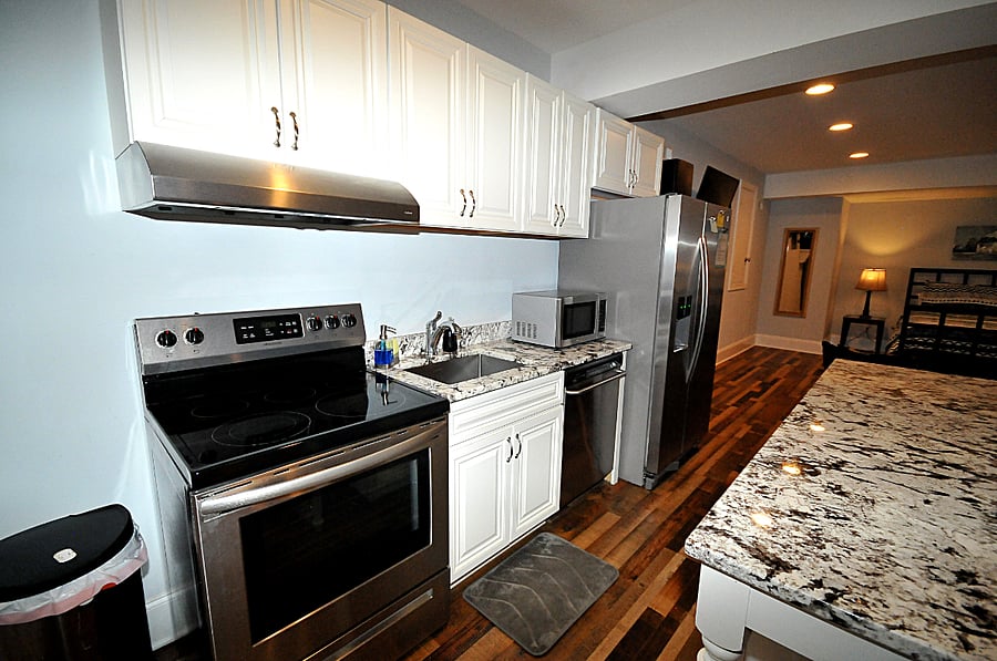 full size kitchen with all needed appliances and supplies