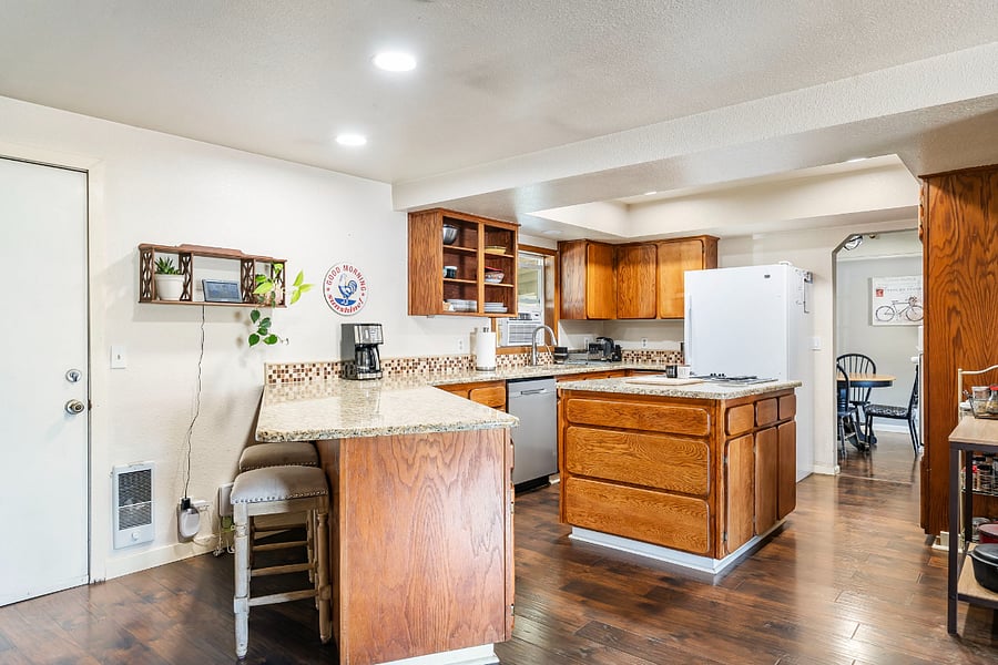 Furnished Finder property 837360_1 photo 12