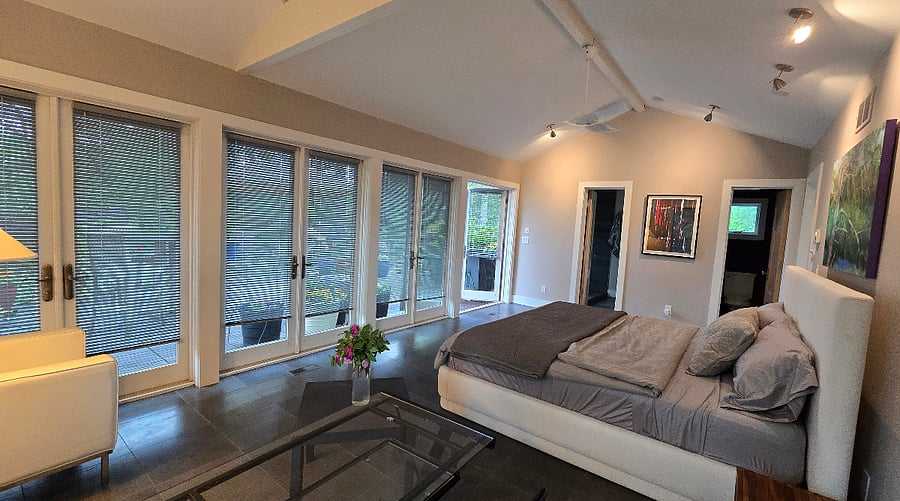 Brand new king size Restoration Hardware platform bed