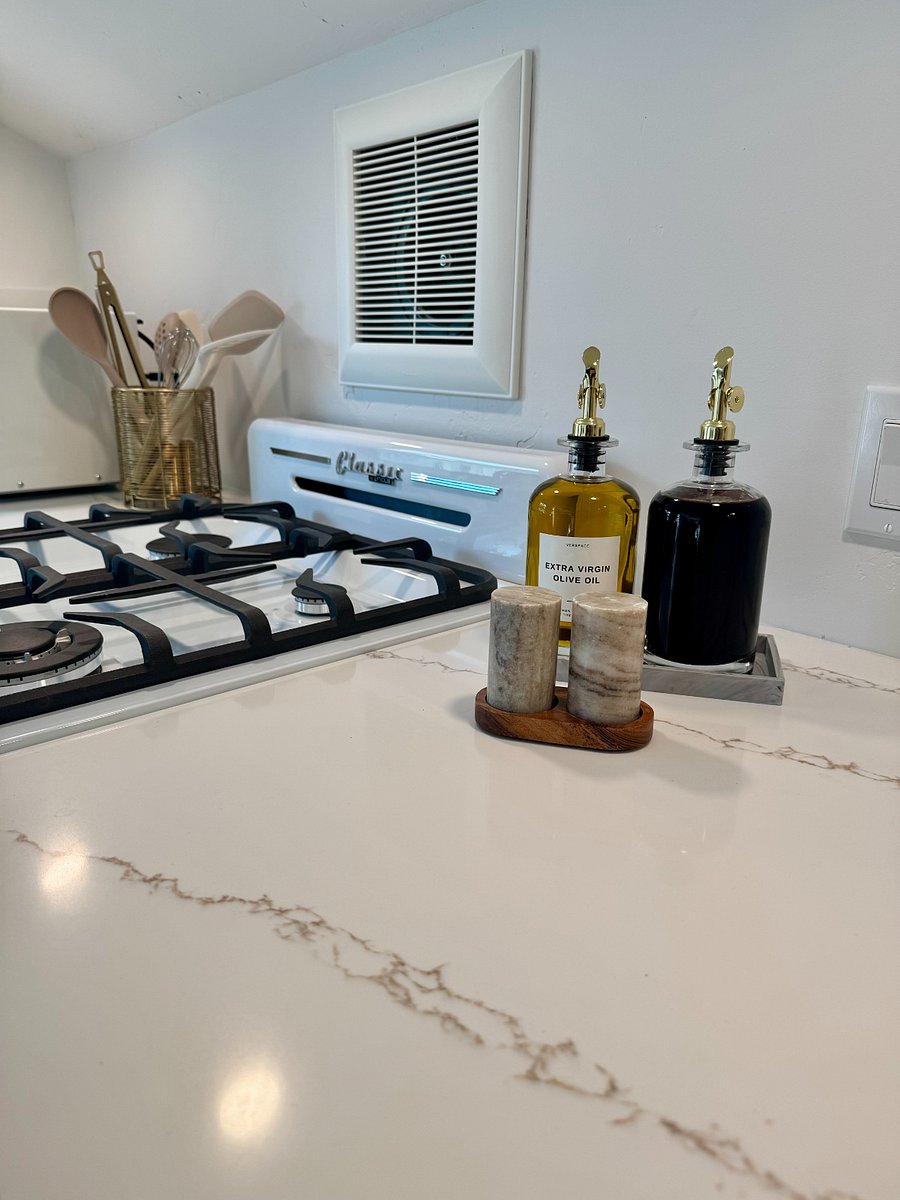 Furnished Finder property 837418_1 photo 22