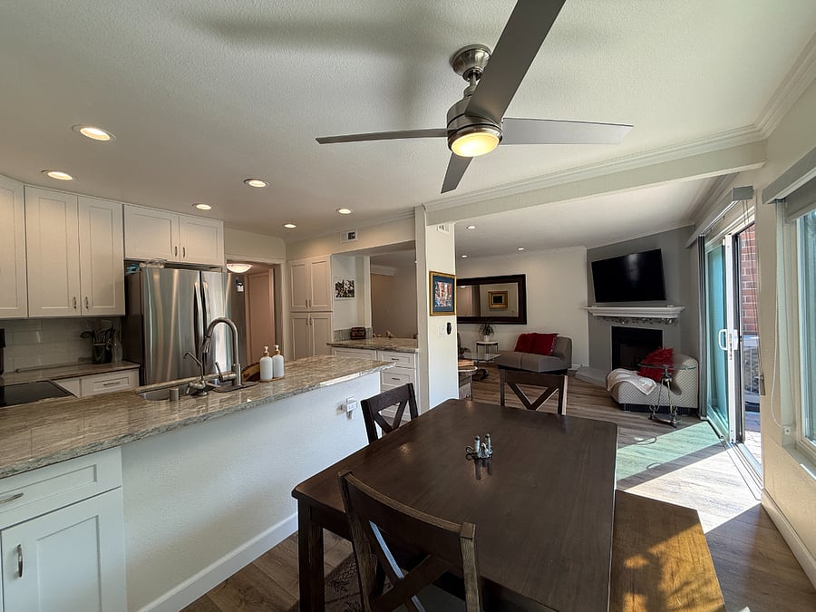 Dining/Kitchen