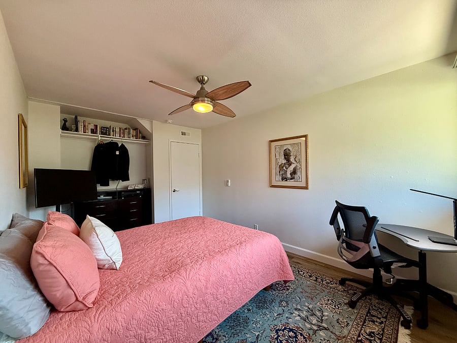 Upstairs Bedroom for Rent