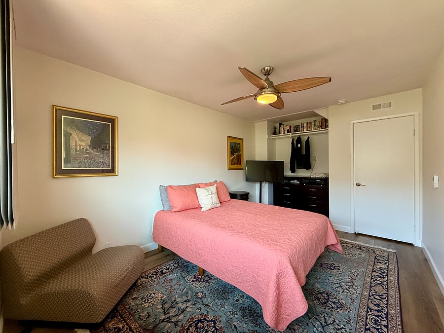 Upstairs Bedroom for Rent