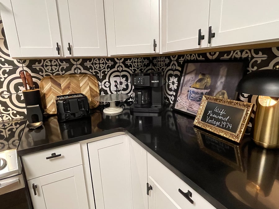 Keurig machine and toaster