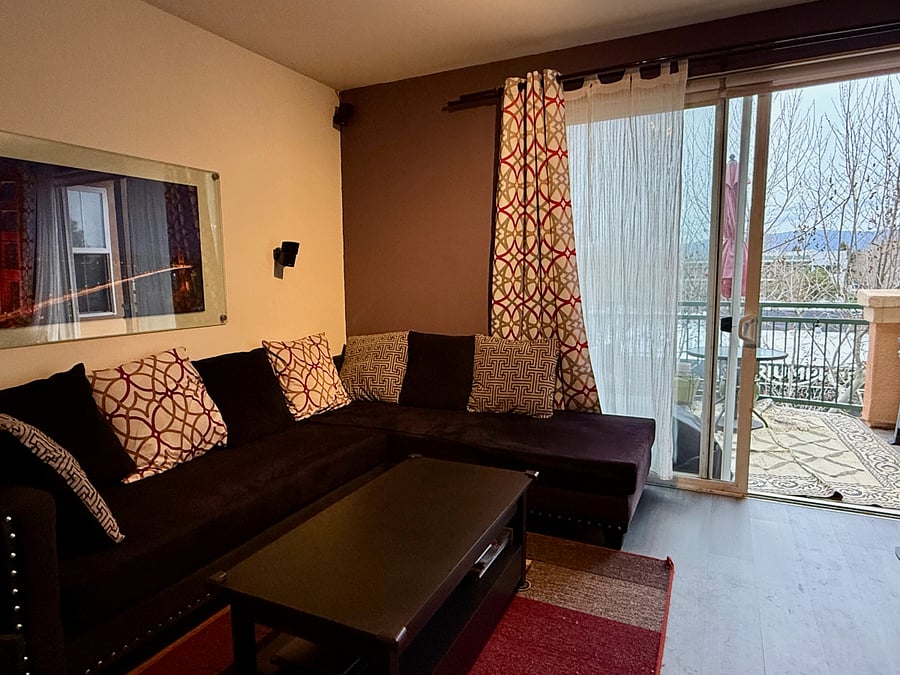 Living room with a L-shaped sofa