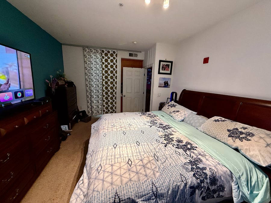 Full size dresser