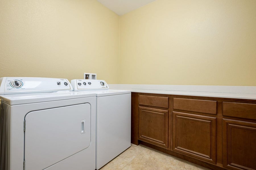 Furnished Finder property 837544_1 photo 28