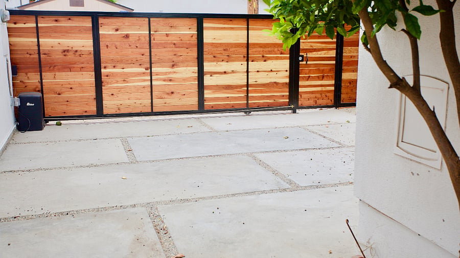 Back yard/enclosed yard