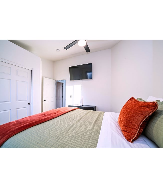 Furnished Finder property 837601_1 photo 15