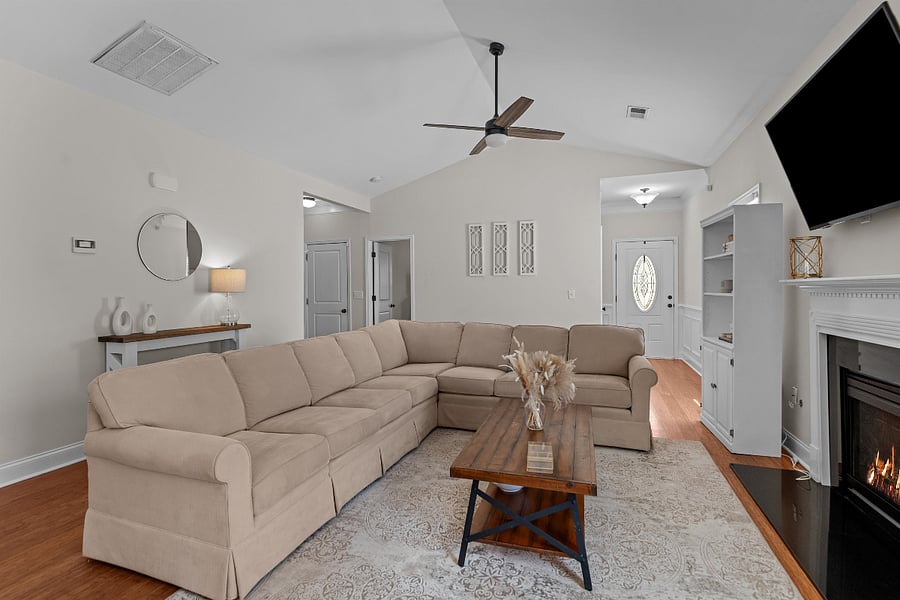 Furnished Finder property 837619_1 photo 6