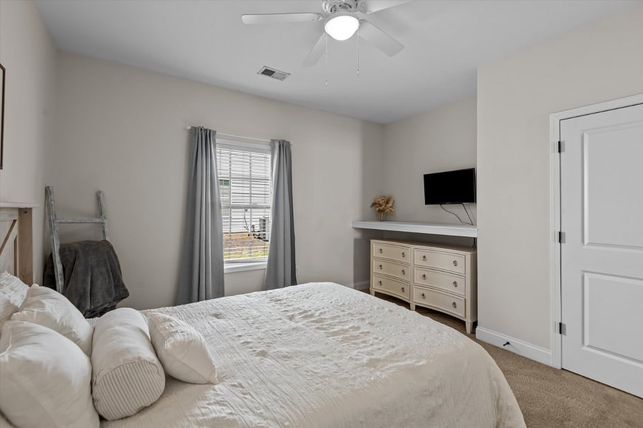 Furnished Finder property 837619_1 photo 18