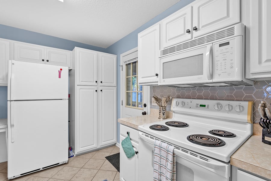 Furnished Finder property 837624_1 photo 12