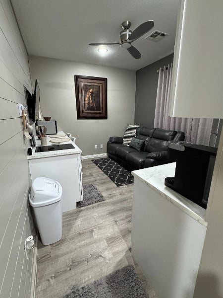 Furnished Finder property 837696_1 photo 9