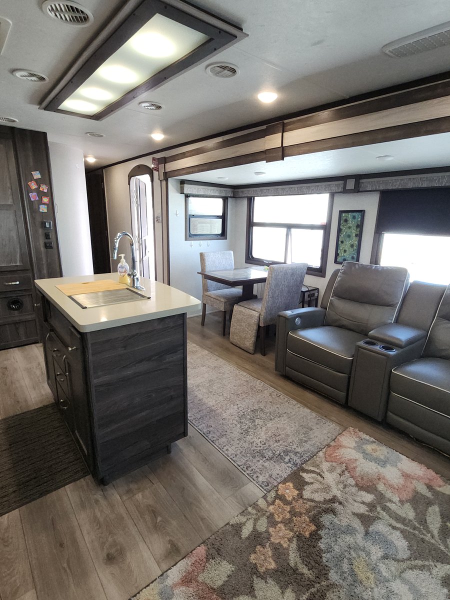 Furnished Finder property 837765_1 photo 1