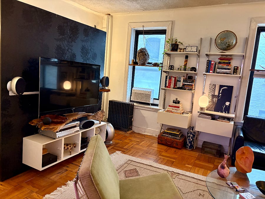 Living Room / Entertainment 