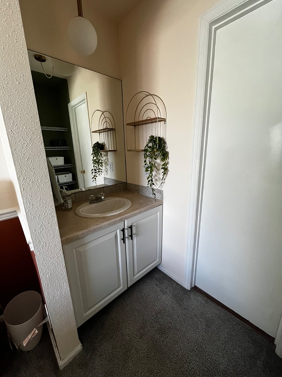 Private Sink Area