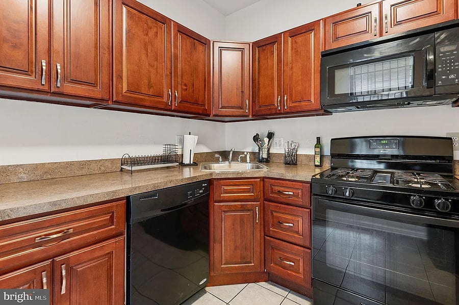 Furnished Finder property 838003_1 photo 3