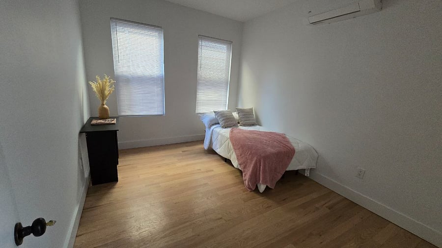 Furnished Finder property 838046_2 photo 5