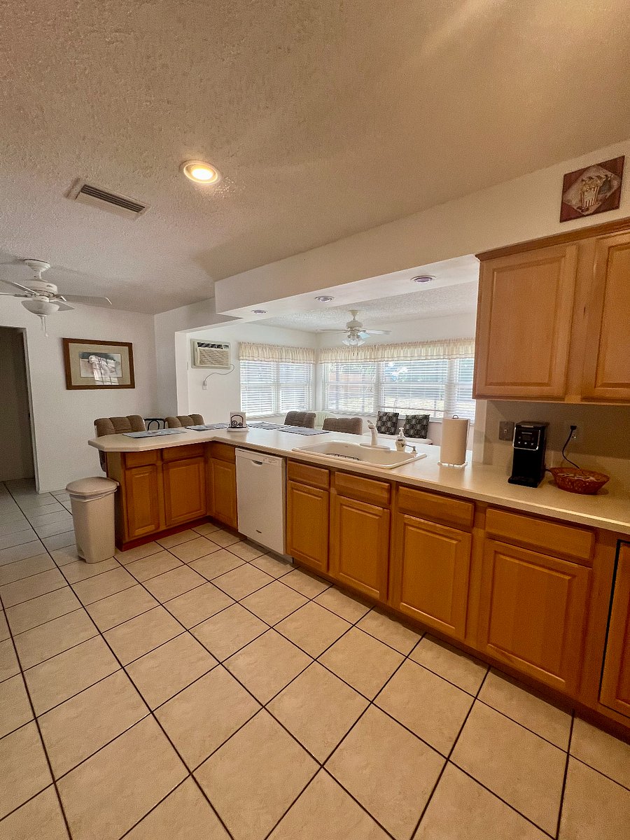 Furnished Finder property 838100_1 photo 6