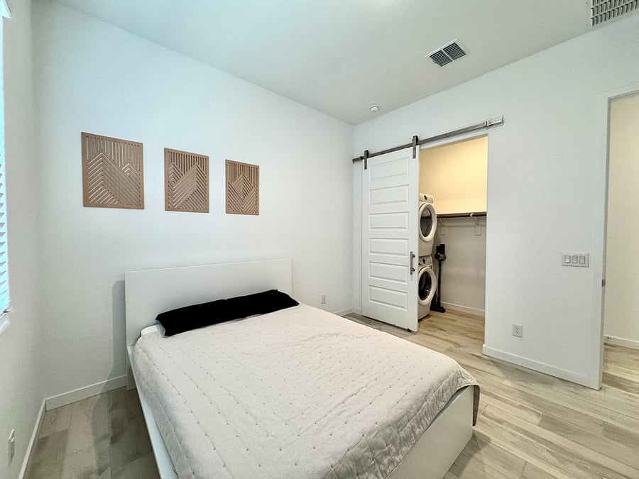 Furnished Finder property 838117_1 photo 3