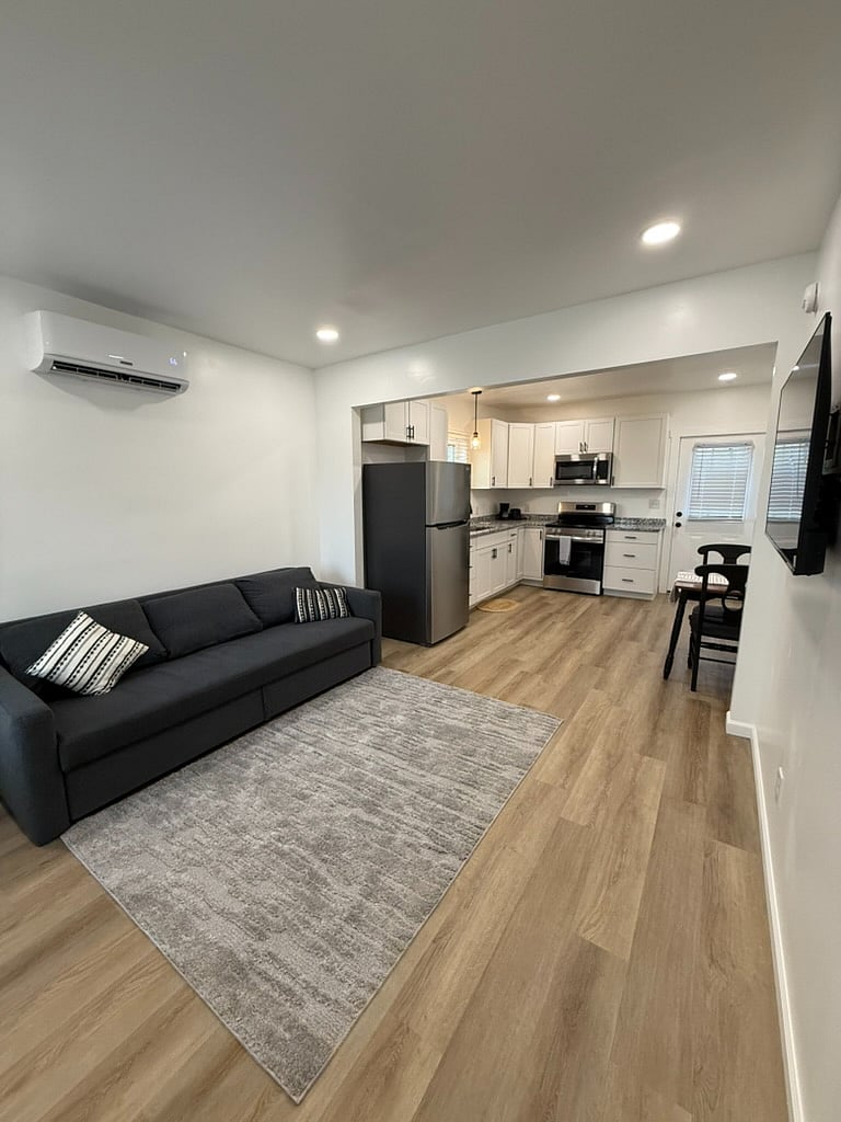 Furnished Finder property 838120_1 photo 7