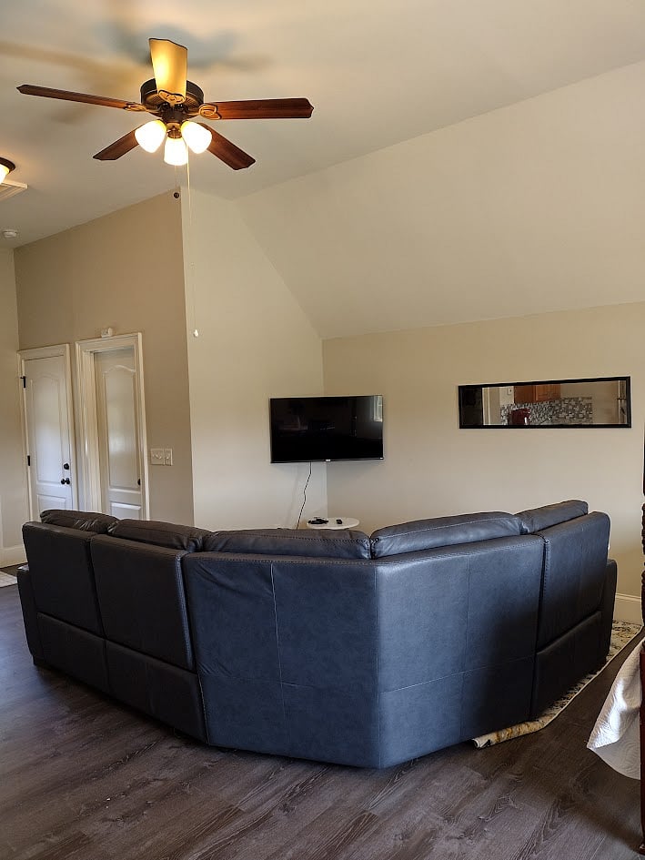Furnished Finder property 838271_1 photo 2